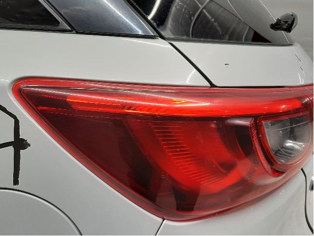 Baklykt venstre til Mazda CX-3 2015-2022  (MAZDA|DB2S-51-160E|)