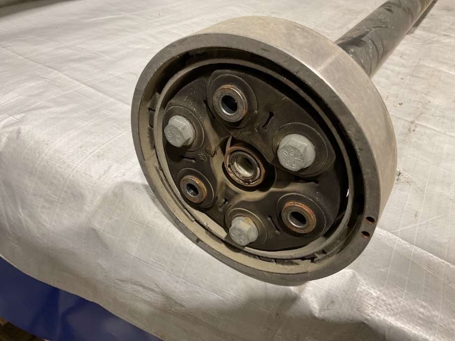 Mellomaksel til VW Passat 2019-->> (Fase 2) (B8) (B8) (VOLKSWAGEN|3Q0 521 101 AN|)