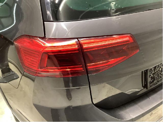 Baklykt venstre til VW Passat 2019-->> (Fase 2) (B8) (B8) (VOLKSWAGEN|3G9 945 207 N|)