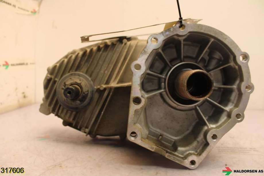 Girkasse 4WD fordelingskasse til VW Amarok 2010-2016 (Type I, Fase 1) (VOLKSWAGEN|0BU 341 011 N|)