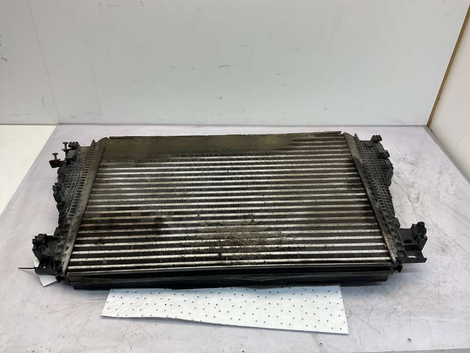 Intercooler til VW Amarok 2010-2016 (Type I, Fase 1)  (VOLKSWAGEN|2H0 145 804 C|)