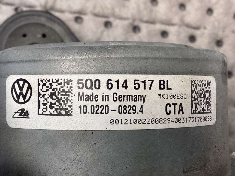 ABS sentral til VW Passat 2015-2019 (Fase 1) (B8) (B8) (VOLKSWAGEN|5Q0 614 517 BL|)