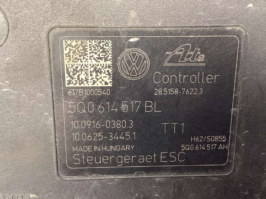 ABS sentral til VW Passat 2015-2019 (Fase 1) (B8) (B8) (VOLKSWAGEN|5Q0 614 517 BL|)