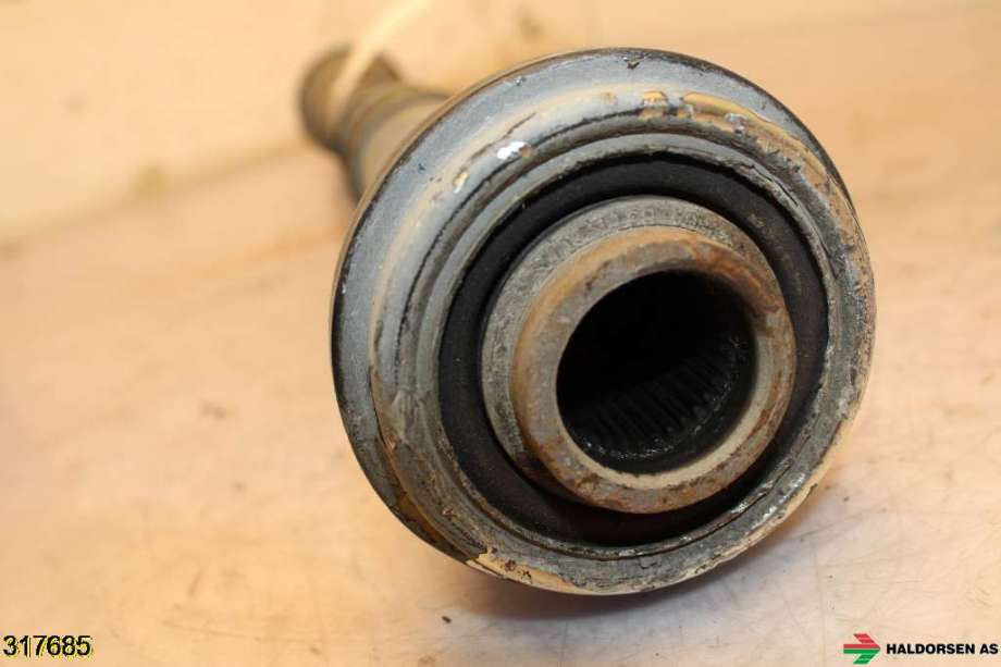 Mellomaksel fremre til VW Amarok 2010-2016 (Type I, Fase 1)  (VOLKSWAGEN|2H0 521 101 E|)