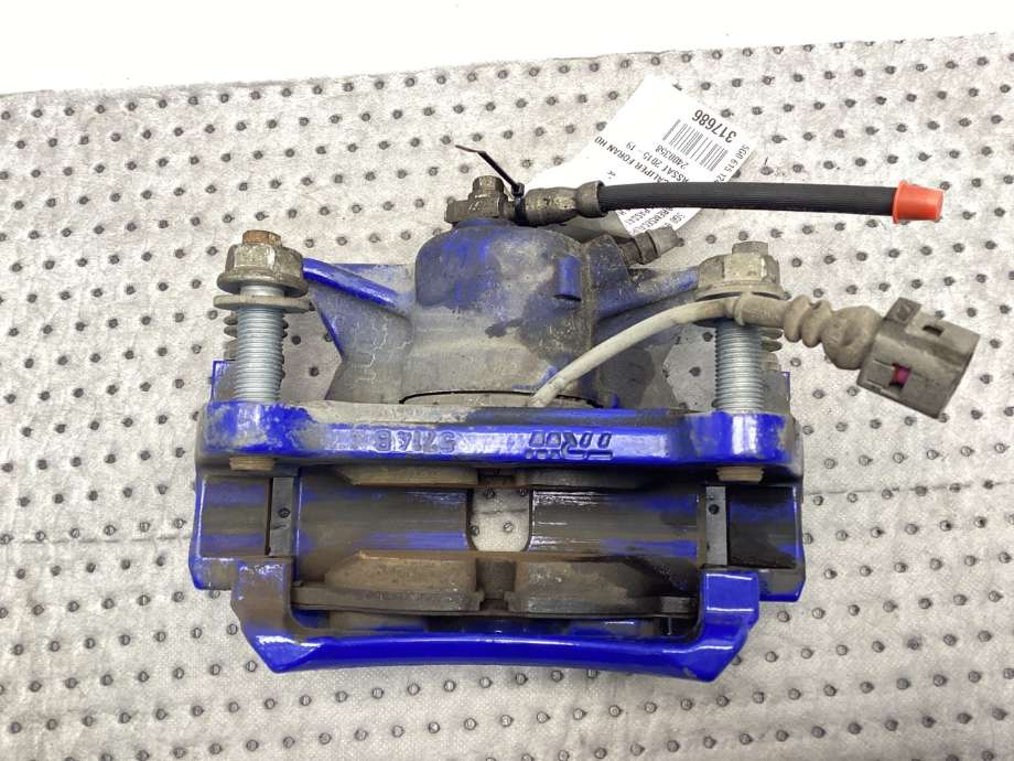 Bremsecaliper høyre foran til VW Passat 2015-2019 (Fase 1) (B8) (B8) (VOLKSWAGEN|5G0 615 124 E|)