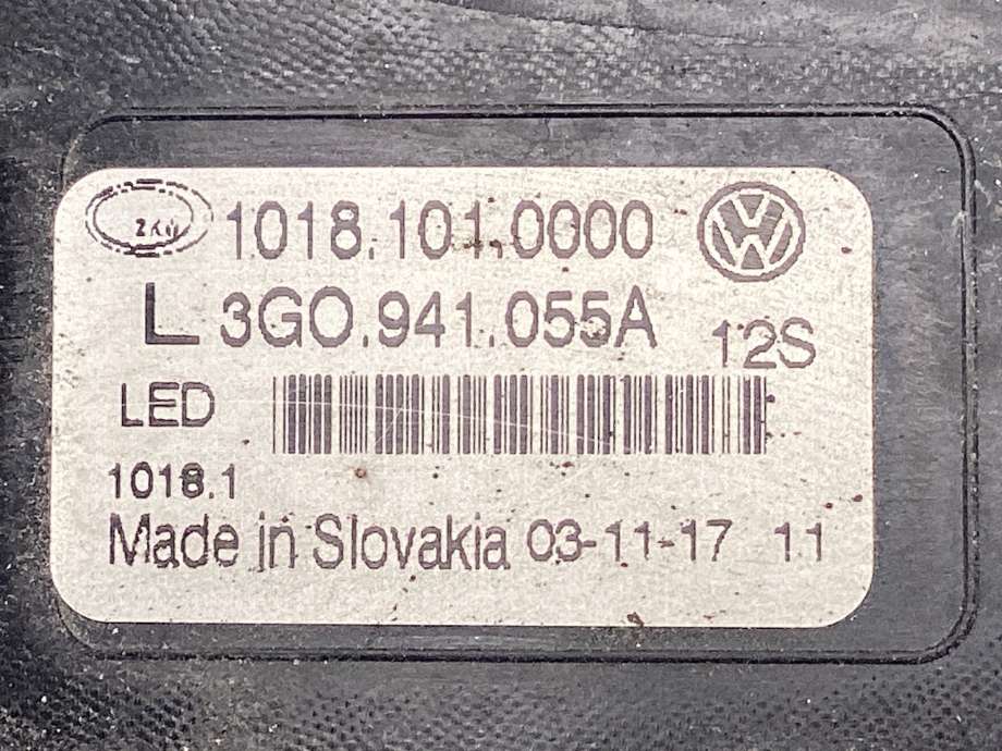 Tåkelykt venstre foran til VW Passat 2015-2019 (Fase 1) (B8) (B8) (VOLKSWAGEN|3G0 941 055 A|)