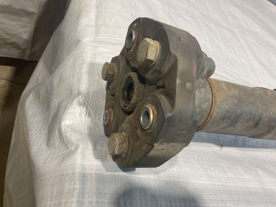 Mellomaksel til Hyundai Santa Fe 2012-2020 (Type III) (HYUNDAI|49300 2W030|)