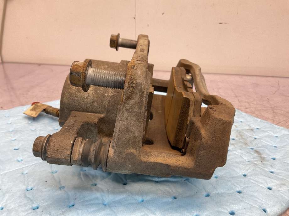 Bremsecaliper venstre foran til Ford Ranger / Ranger Raptor 2022-->>  (FORD|EB3C-2B294-AA|)