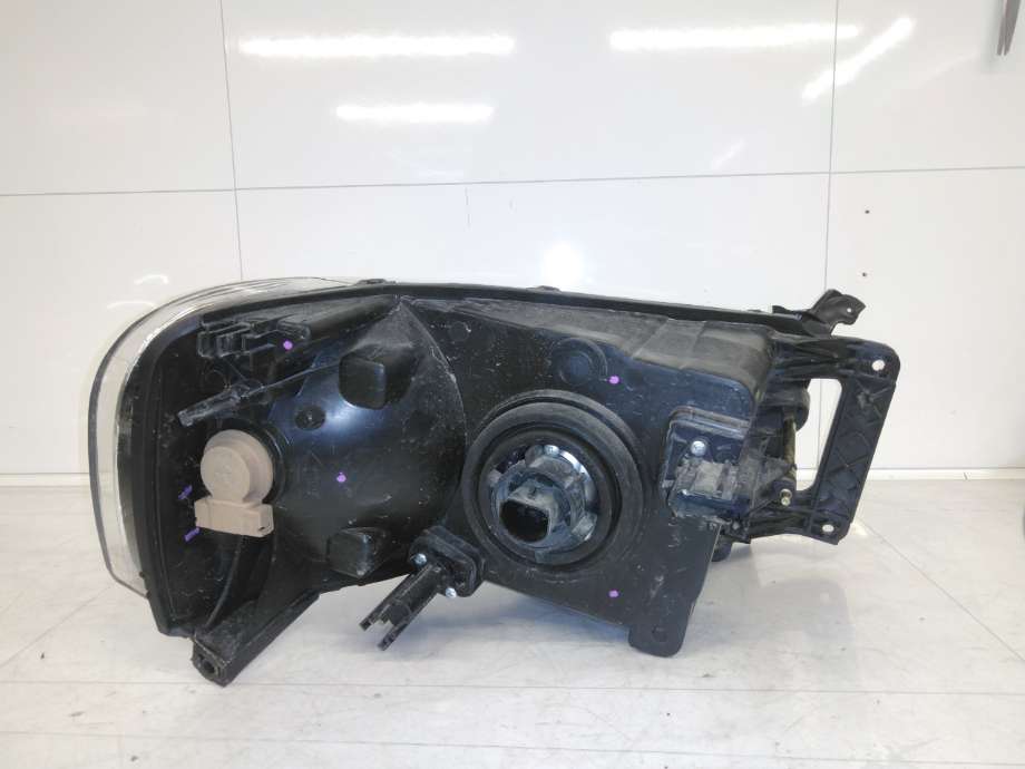Frontlykt venstre halogen til Dodge Ram 2003-2008 (Type III)  (DODGE|55077121AB|)