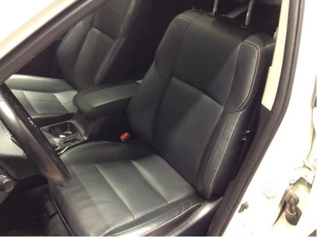 Sete foran venstre til Toyota RAV4 2016-2019 (Type IV, Fase 2) (TOYOTA|)