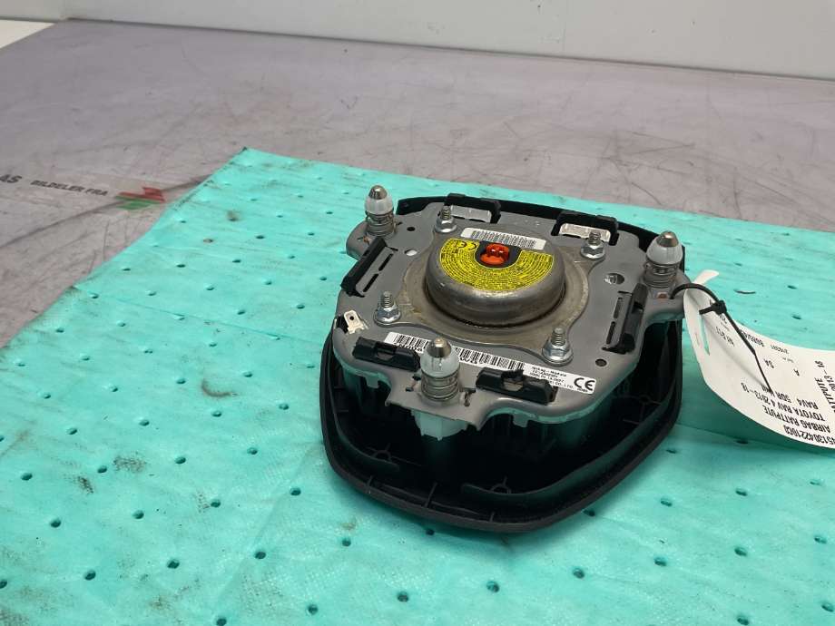 Airbag rattpute til Toyota RAV4 2016-2019 (Type IV, Fase 2)  (TOYOTA|4513042210C0|)