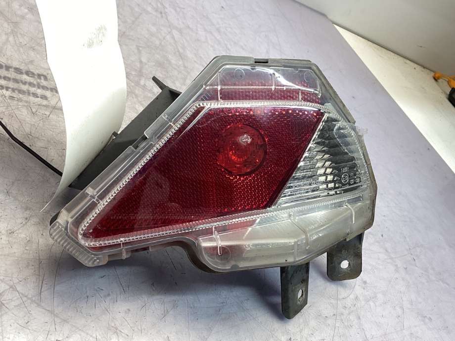 Baklykt fra støtfanger til Toyota RAV4 2016-2019 (Type IV, Fase 2) (TOYOTA|8145742060|8148042060|)