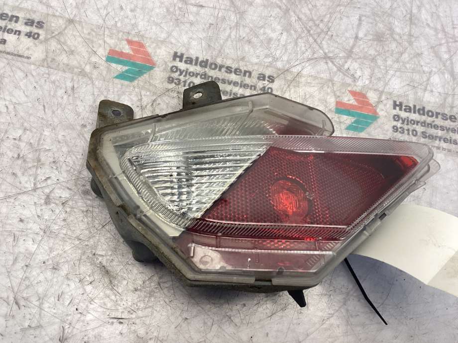 Baklykt fra støtfanger til Toyota RAV4 2016-2019 (Type IV, Fase 2) (TOYOTA|8145742060|8148042060|)