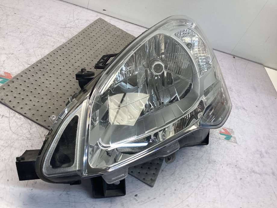 Frontlykt venstre halogen til Peugeot Partner 2015-2019 (Type II, Fase 2) (PEUGEOT|6208 K6|)