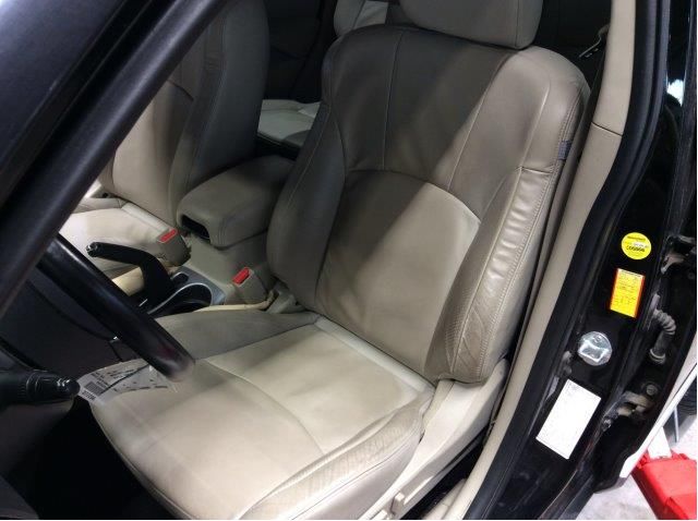 Sete foran venstre til Mitsubishi Outlander, 2007-2010 (Type II, Fase 1) (MITSUBISHI|)