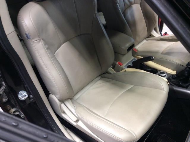 Sete foran høyre til Mitsubishi Outlander, 2007-2010 (Type II, Fase 1) (MITSUBISHI|)
