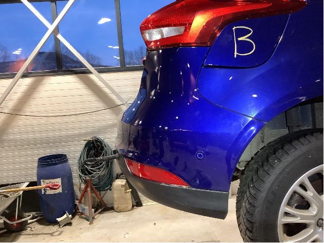 Støtfanger bak til Ford Focus 2014-2018 (Type III, Fase 2)  (FORD|F1EB-17906-ABXWAA|)