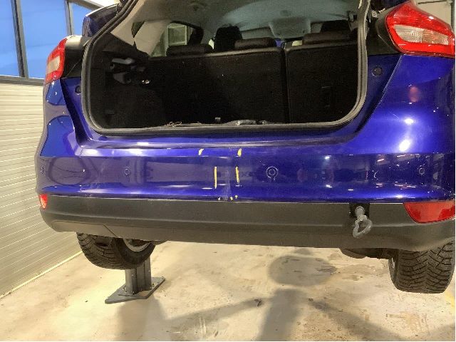 Støtfanger bak til Ford Focus 2014-2018 (Type III, Fase 2)  (FORD|F1EB-17906-ABXWAA|)