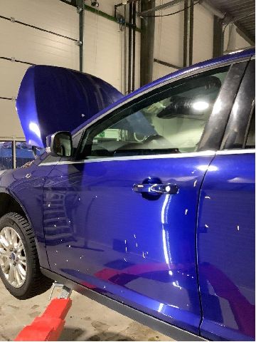 Dør venstre foran til Ford Focus 2014-2018 (Type III, Fase 2) (FORD|PBM51-A20125-BF|)