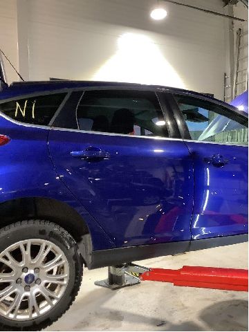 Dør høyre bak til Ford Focus, 2014-2018 (Type III, Fase 2)  (FORD|PBM51-A24630-BF)