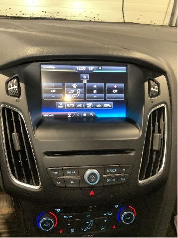 Dashbord til Ford Focus 2014-2018 (Type III, Fase 2) (FORD|)