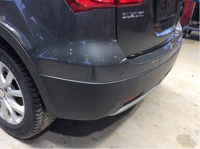 Støtfanger bak til Suzuki SX4 S-CROSS 2013-->> (Type II) (SUZUKI|71811-61M10-ZCE|71821-61M00-5PK|71871-61M10-PER)