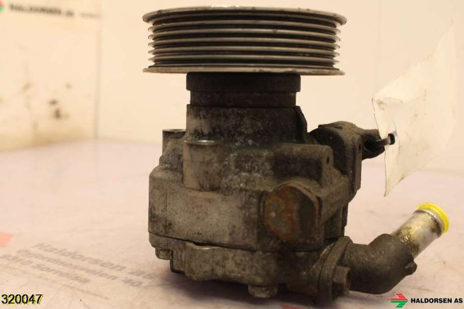 Servo pumpe mekanisk til VW Transporter / Caravelle 2009-2015 (Fase 2) (T5) (T5) (VOLKSWAGEN|2H0 422 154 A|)