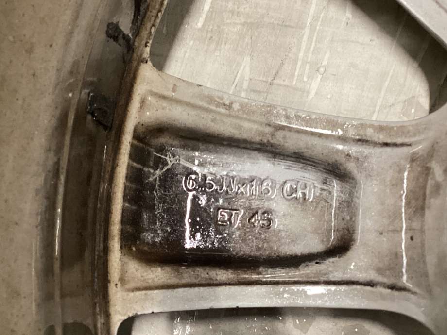 Hjulsett aluminium sommer til Toyota Avensis 2003-2008 (Type II) (42611-05230|205/55-16 94V XL|UKE 05 ÅR 19)
