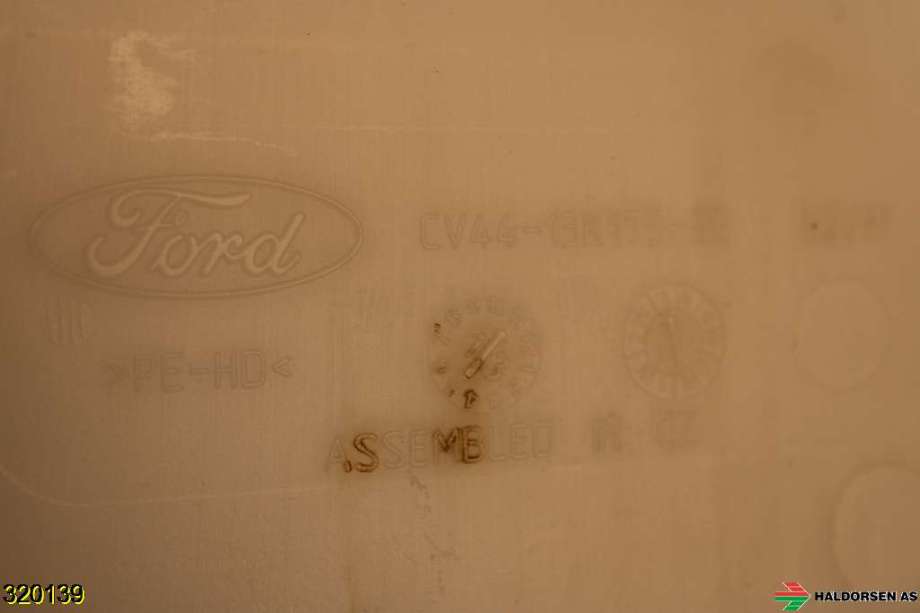 Spylertank til Ford Kuga 2013-2019  (FORD|CV44-13K175-AG|2017875|)