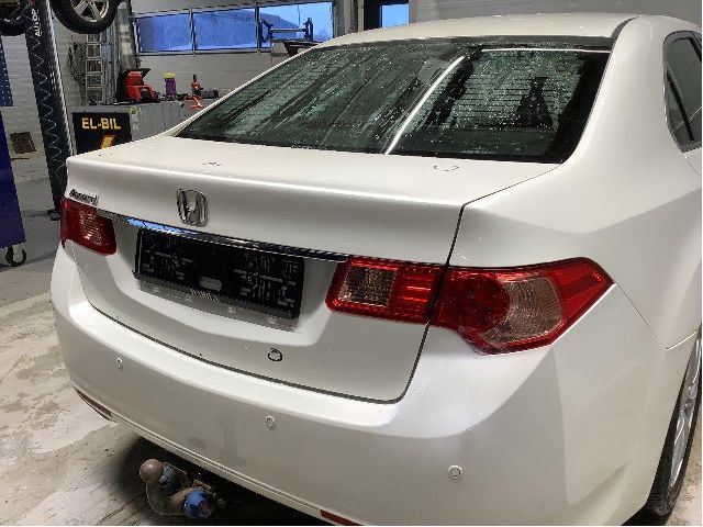 Bakluke sedan til Honda Accord 2008-2015 (Type VIII) (HONDA|68500-TL0-G40ZZ|)