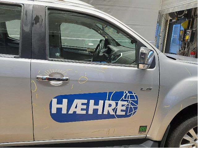 Dør høyre foran til Isuzu D-Max 2017-2020 (Type II, Fase 2) (ISUZU|8-98268-839-1|)