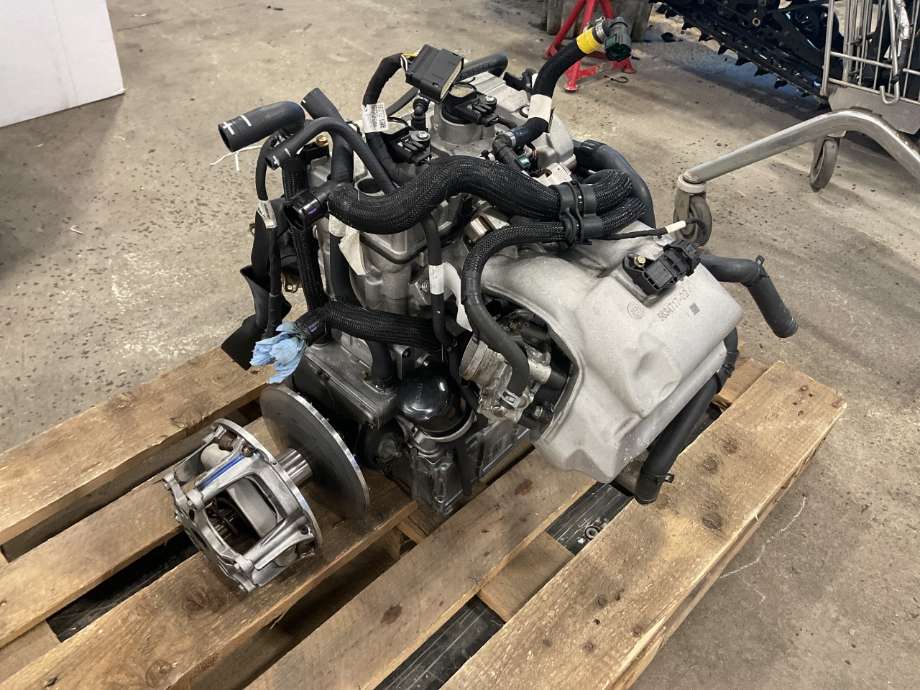 Motor bensin til Snøscooter Polaris øvrige 0-->>  (Pro Star S4 Nor||S4 1000 ccm)