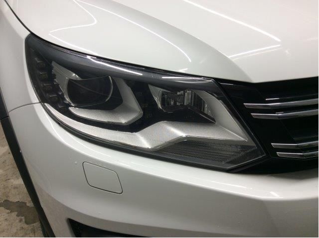 Frontlykt høyre halogen til VW Tiguan 2011-2016 (Type I, Fase 2) (VOLKSWAGEN|5N1 941 044 B|MED STYREENHETER|)