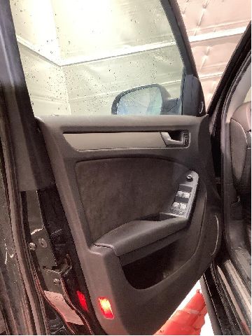 Dør venstre foran til Audi A4 2007-2014 (Type IV) (B8) (B8) (AUDI|8K0 831 051 J|)