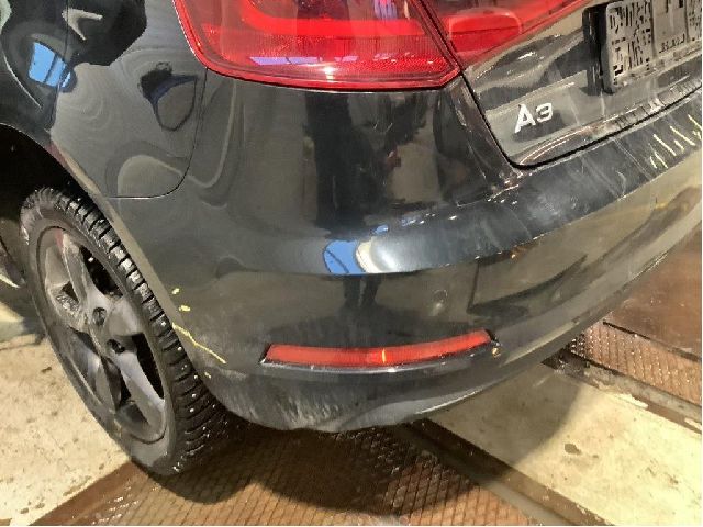 Støtfanger bak til Audi A3 2012-2016 (Type III, Fase 1)  (AUDI|8V4 807 067 G|)