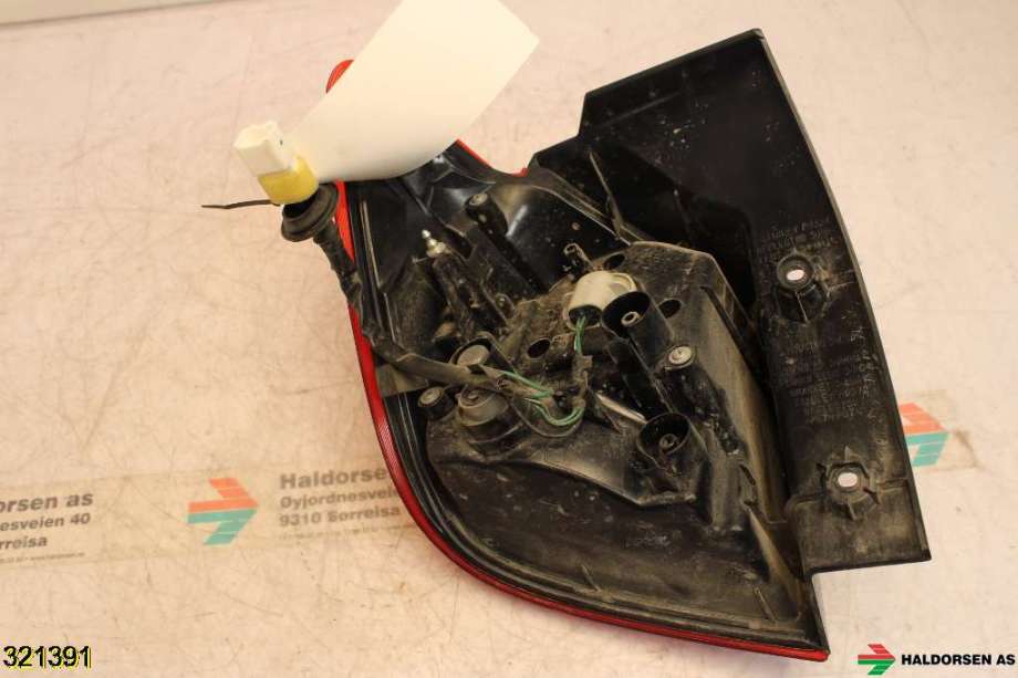 Baklykt høyre til Mitsubishi ASX 2010-2019  (MITSUBISHI|8330A690|)