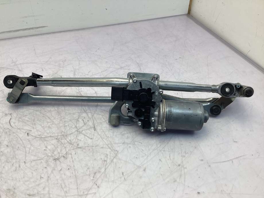 Viskermotor frontrute til BMW X1 2009-2015 (E84) (E84) (BMW|61 61 2 990 025|)