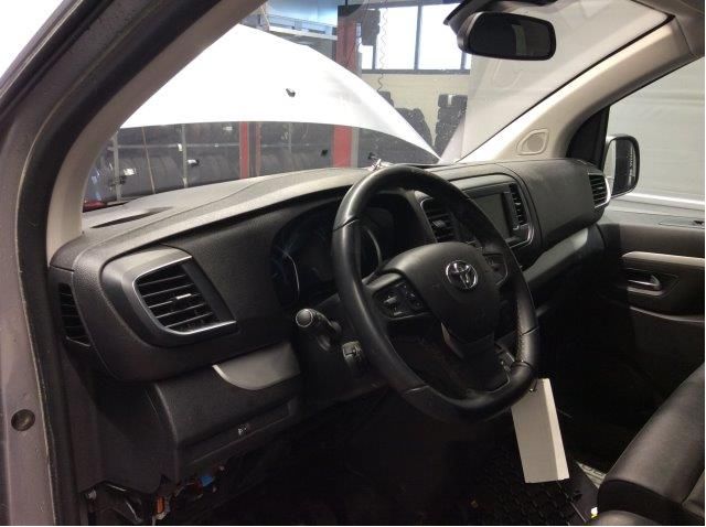 Dashbord til Toyota Proace City 2020-->>  (TOYOTA|SU001A6202|SU001A6359|)