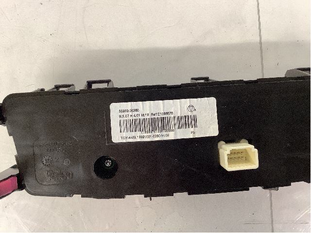 Diverse deler til Toyota Avensis 2009-2015 (Type III, Fase 1) (TOYOTA||5590006360)