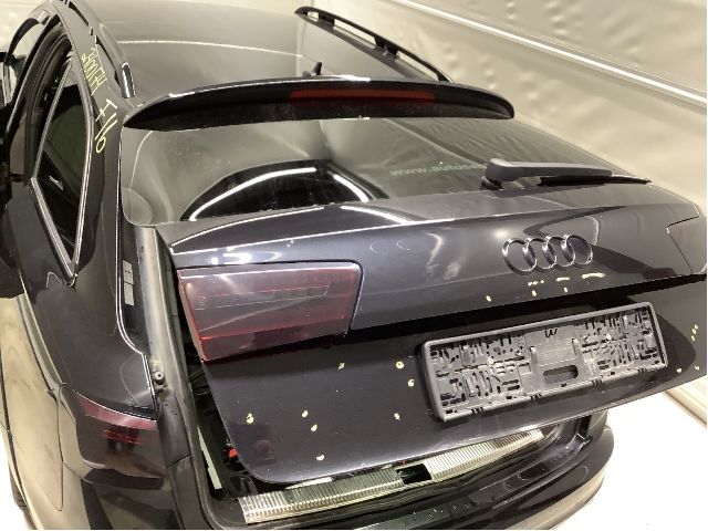 Bakluke til Audi A6, Allroad 2012-2014 (Type III, Fase 1) (C7) (C7) (AUDI|4G9 827 025 B|)
