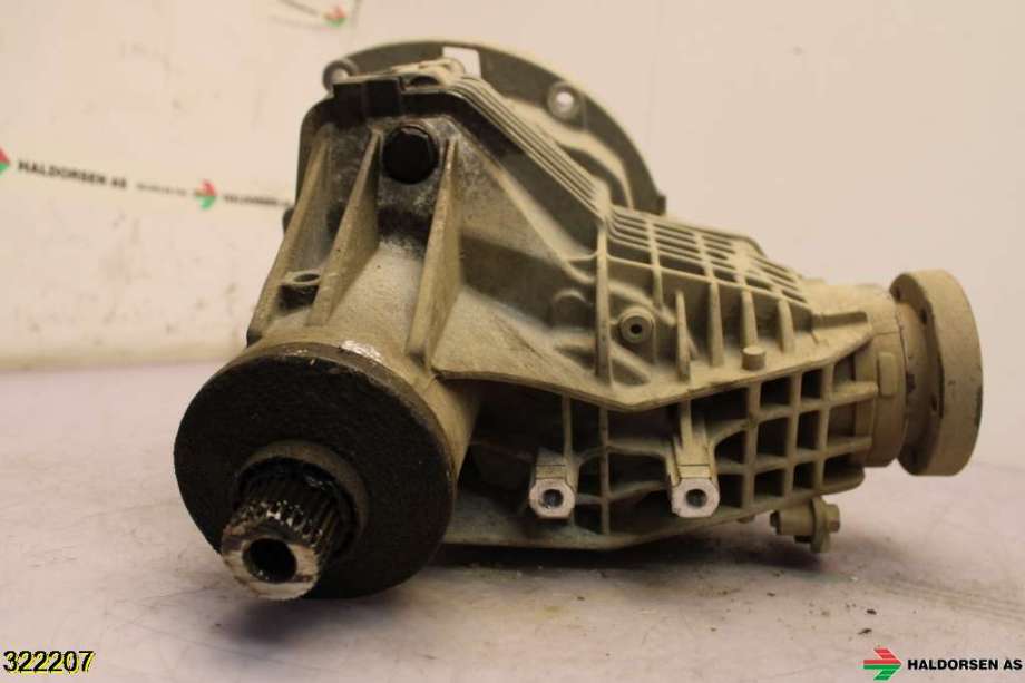 Girkasse 4WD fordelingskasse til VW Transporter / Caravelle 2009-2015 (Fase 2) (T5) (T5) (VOLKSWAGEN|02H 409 053 D|)