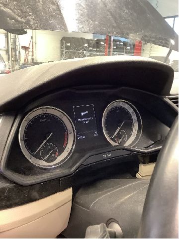 Instrumentpanel til Škoda Superb, 2015-->> (Type III)  (SKODA|3V0 920 711)