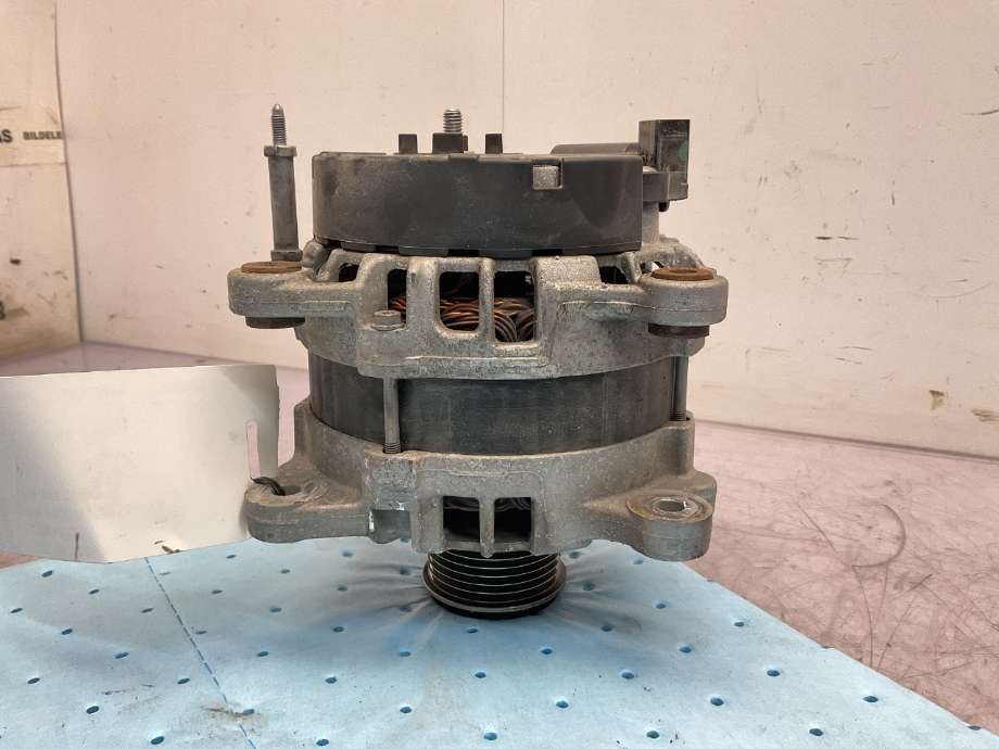 Dynamo til VW Passat 2011-2015 (B7) (B7) (VOLKSWAGEN|03L 903 024 K|)