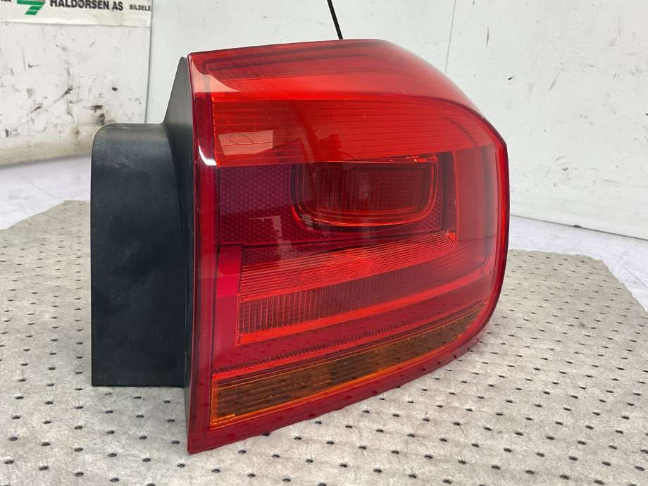 Baklykt høyre til VW Tiguan 2011-2016 (Type I, Fase 2)  (VOLKSWAGEN|5N0 945 096 Q|)