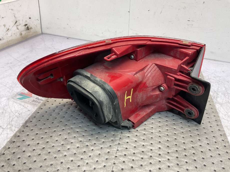 Baklykt høyre til VW Tiguan 2011-2016 (Type I, Fase 2)  (VOLKSWAGEN|5N0 945 096 Q|)