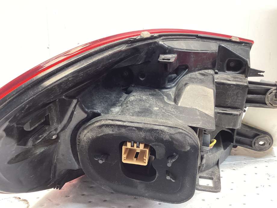 Baklykt høyre til VW Tiguan 2011-2016 (Type I, Fase 2)  (VOLKSWAGEN|5N0 945 208|)