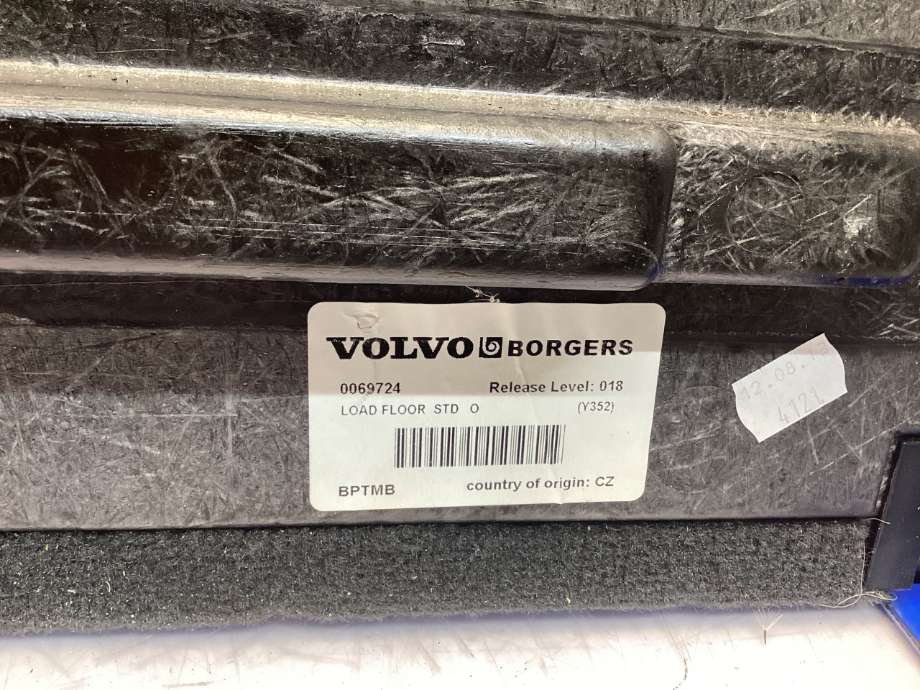 Bagasjerom teppe/gulvplate til Volvo V60/V60 CC 2013-2018 (Type I, Fase 2) (VOLVO|39804265|)