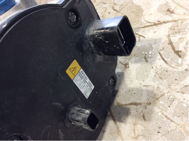 Aircondition kompressor til Toyota RAV4 2019-->> (Type V)  (TOYOTA|8837033051|)