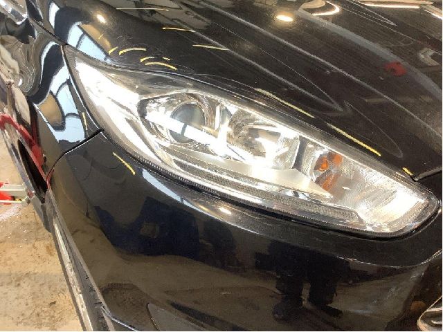 Frontlykt høyre halogen til Ford Fiesta, 2013-2017 (Type VI, Fase 2)  (FORD|1895783)