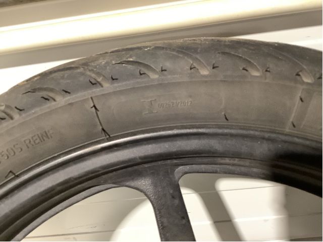 MC, Dekk til MC Honda Øvrige 0-->>  (Honda CBR125R|44650-KPP-860ZB|)